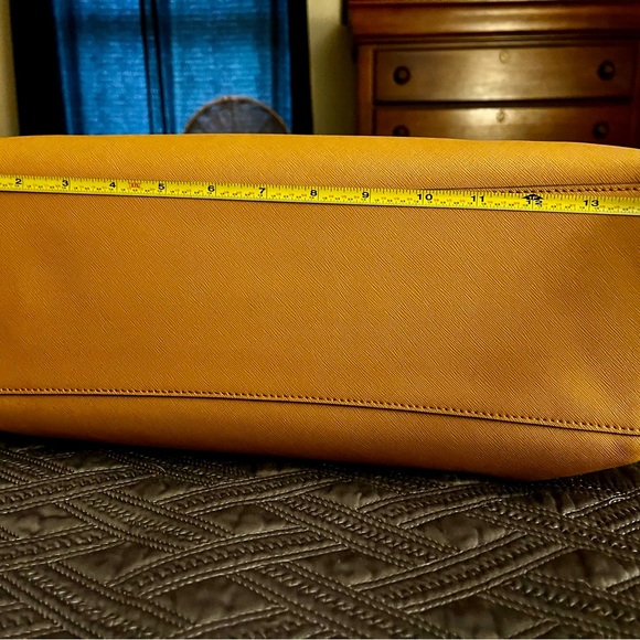 NOT FOR SALE - Picture 9 of 11